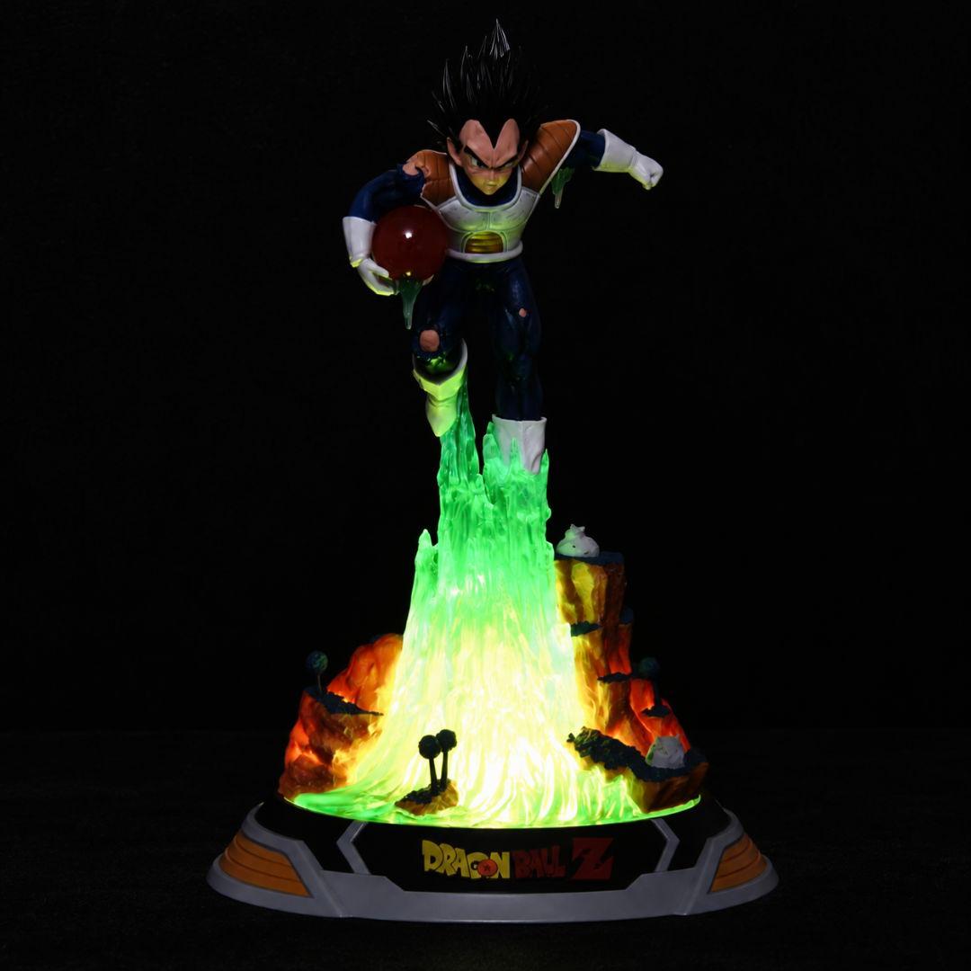 Dragon Ball Z Vegeta Namek Planet LED Light Diorama 24cm