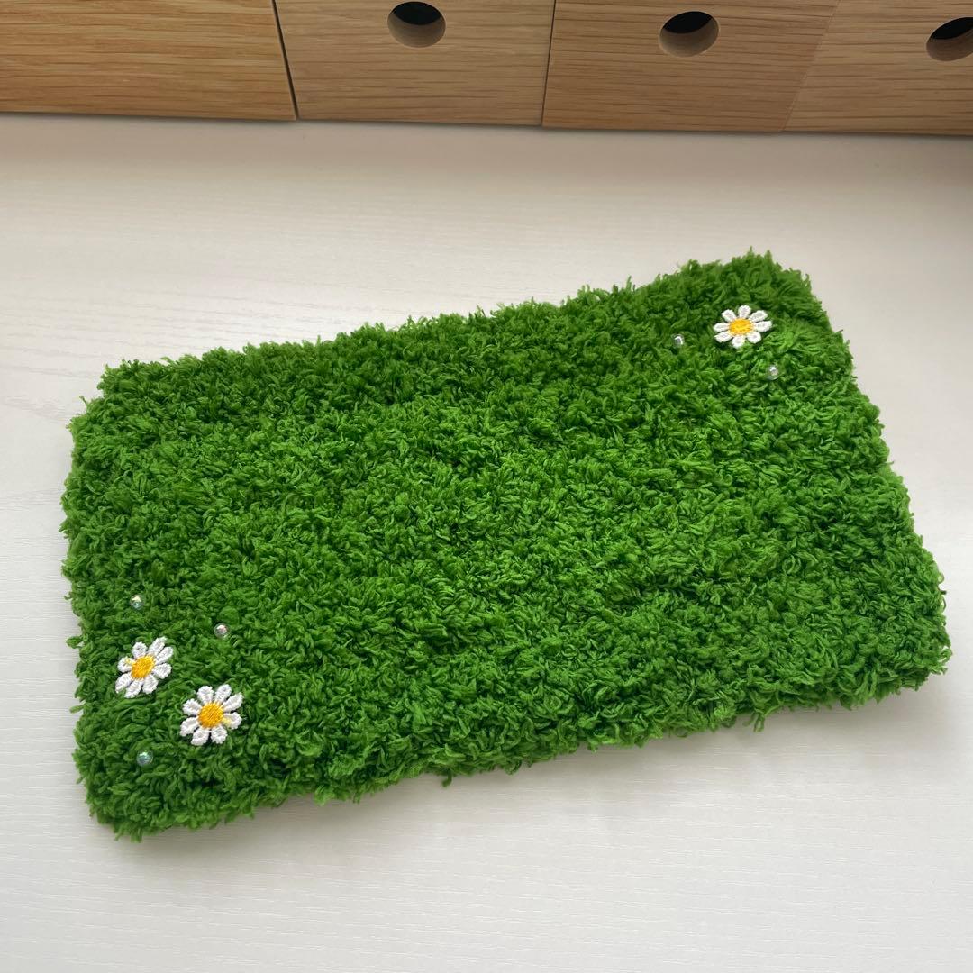 Fluffy Grass Desktop Mat Green Knitting Daisy Small Item Holder Handmade【116】
