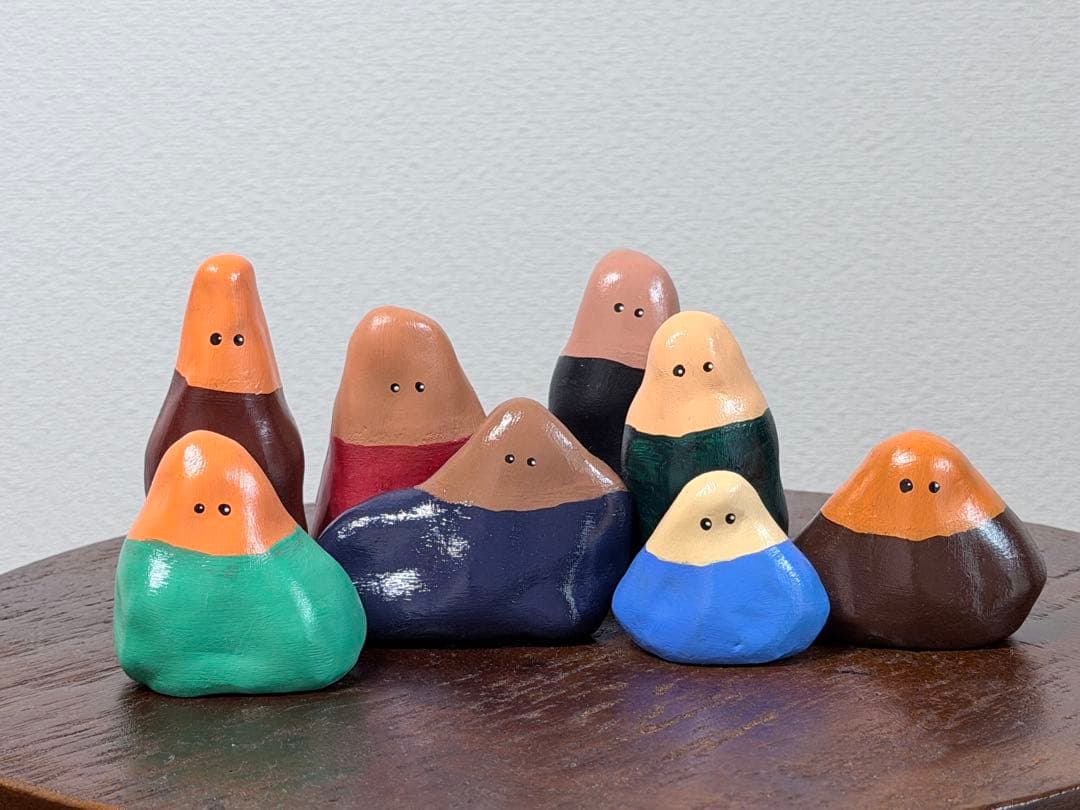 Paper Clay Figurine 8-Piece Set Handmade Ornament Decorative Piece Interior