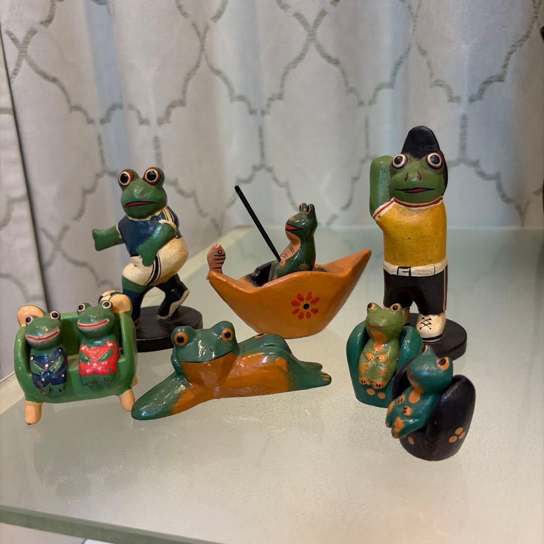 Wooden Carved Frog Figurines Set of 7