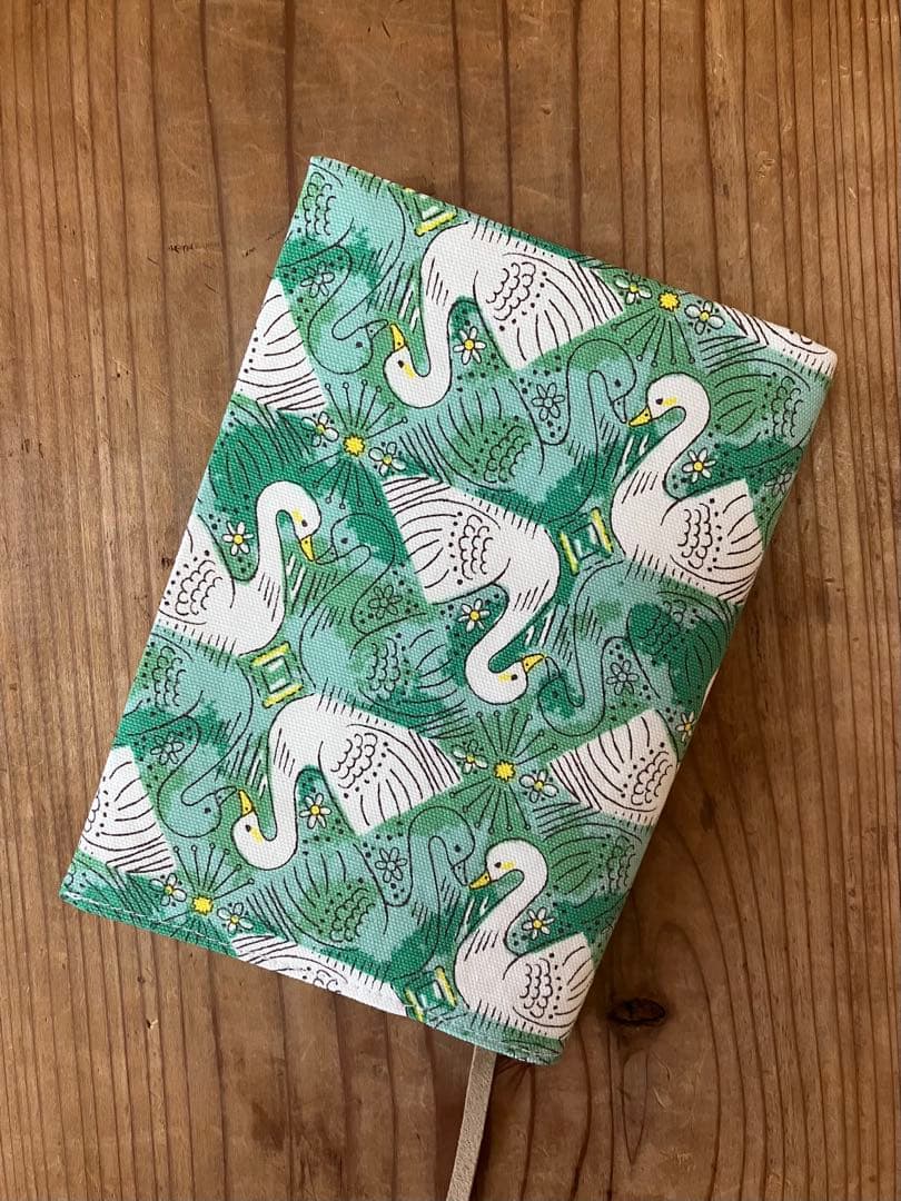 Handmade Book Cover, Bunkobon Size, Swan Pattern, Green