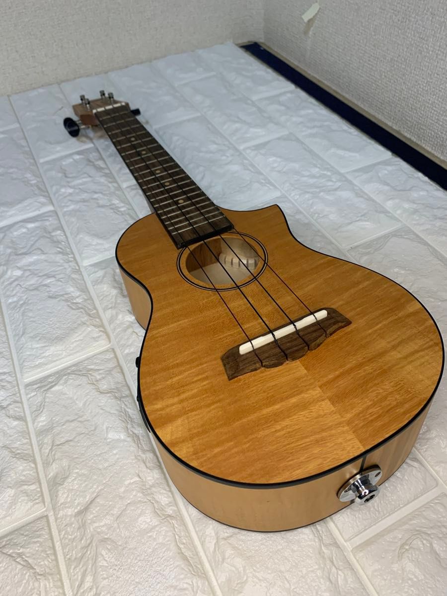 【稀有/极美品】Ibanez UEWS20FME 电箱尤克里里 含琴盒