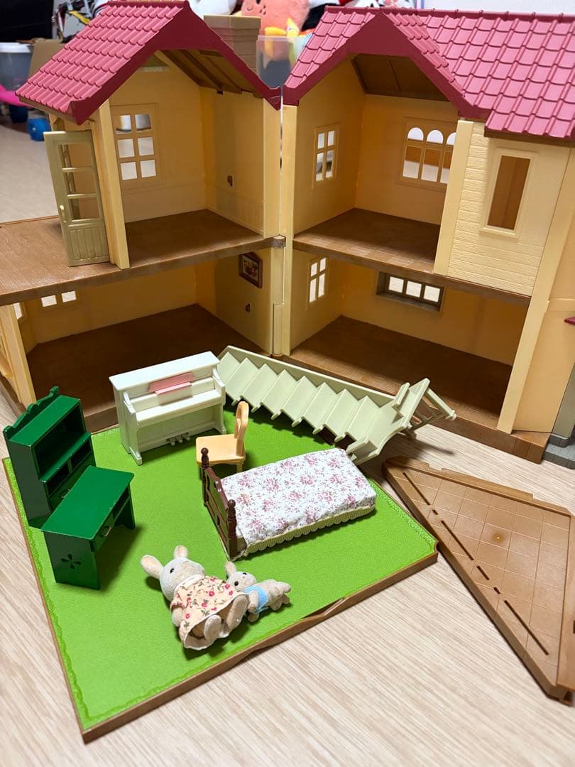 银座家族 红色屋顶的大房子 家具和玩偶套装