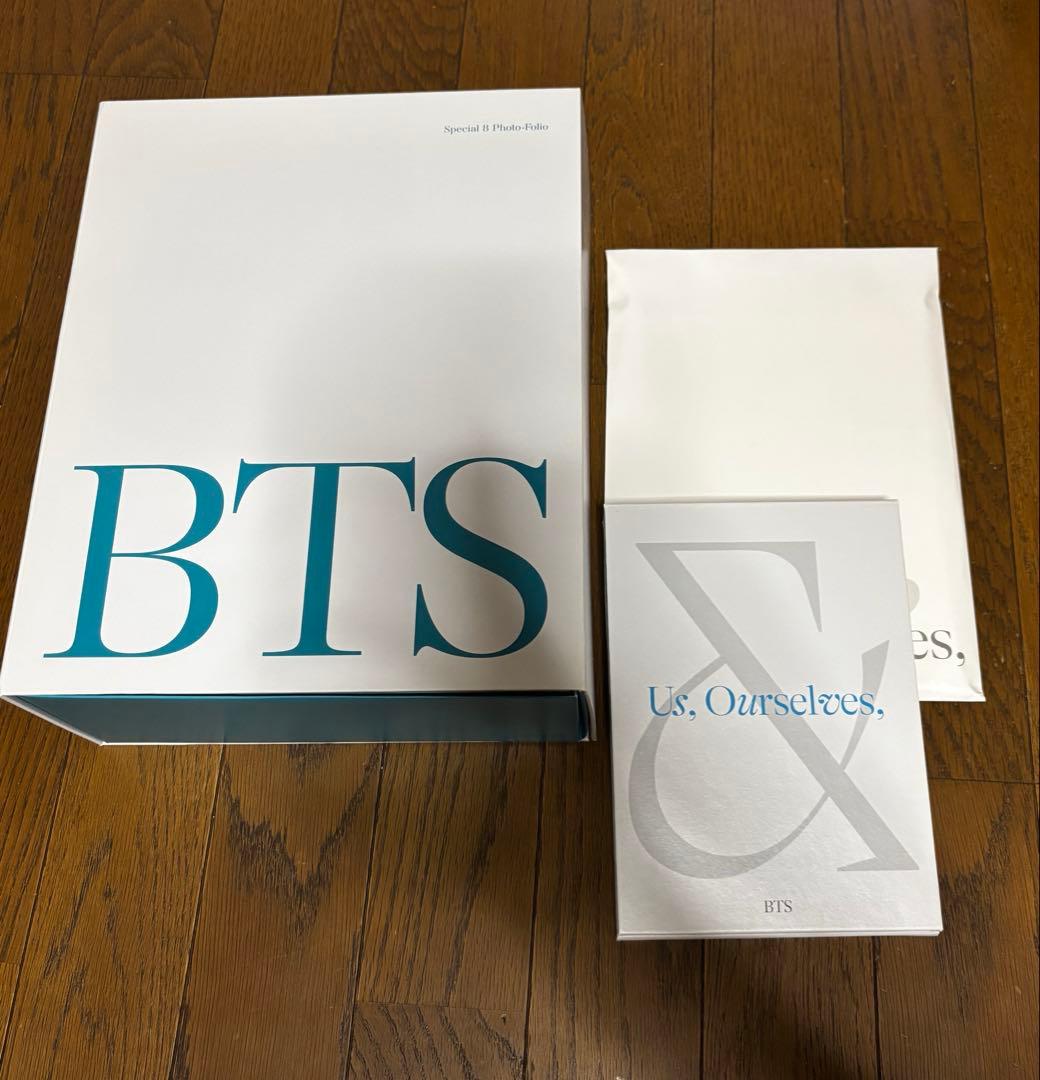 BTS写真集Me，Myself 8册套装有跟踪器