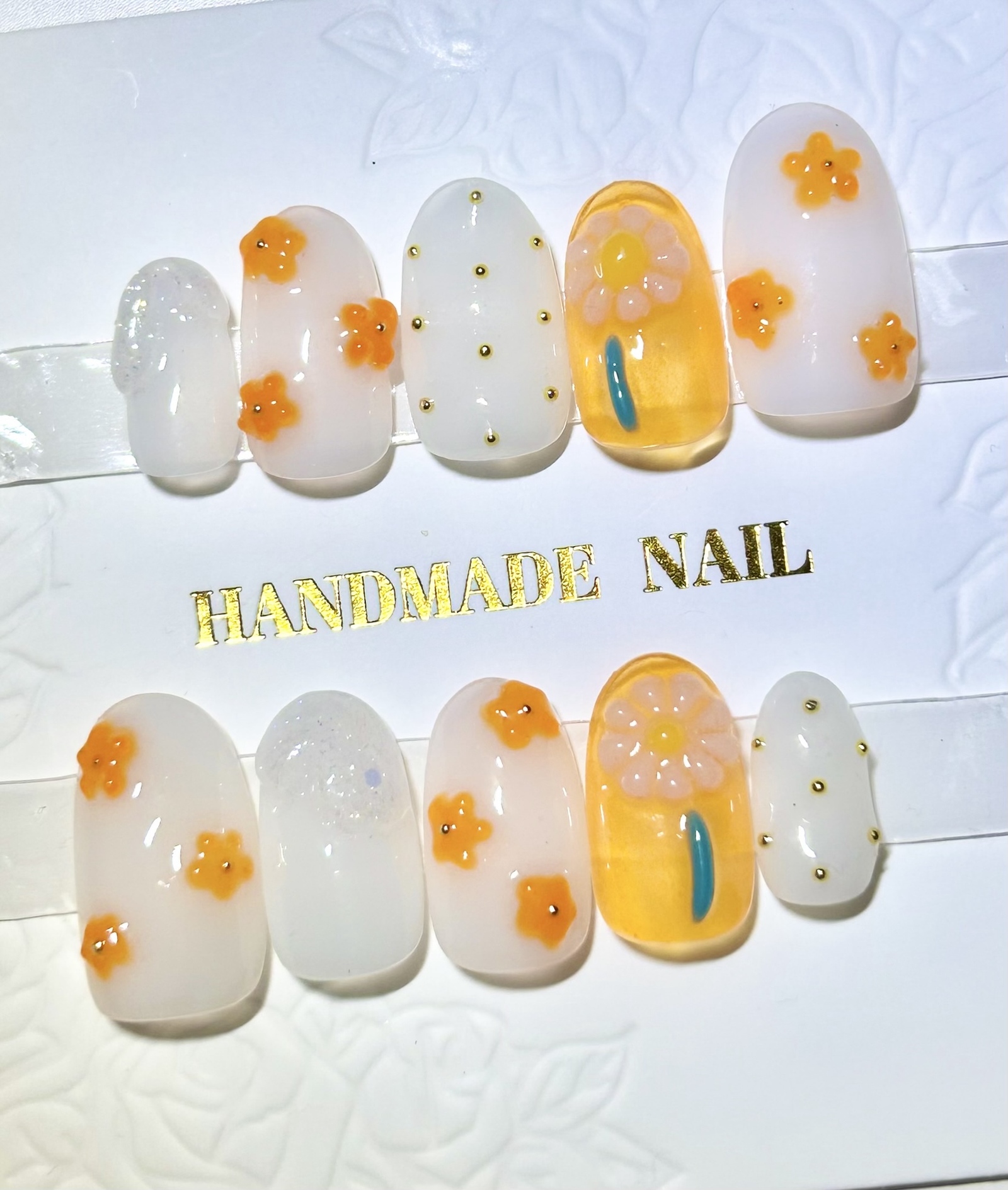 [Actual item] Short oval, orange-toned, Harajuku-style flower nail tips
