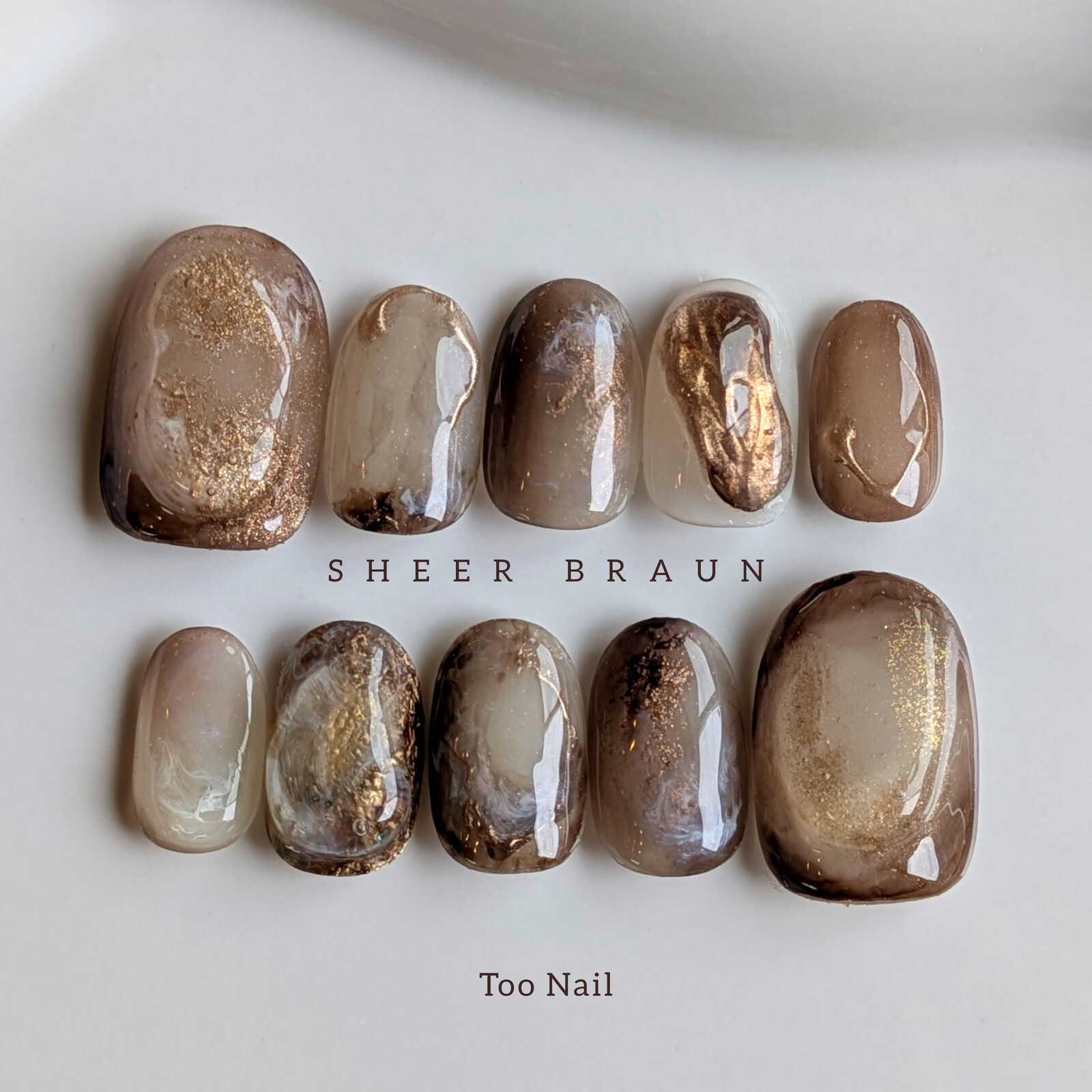 Sheer Brown Gold Ink Nuance Nail Tip