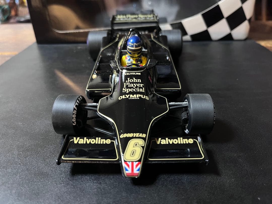 Mini Champs 1/18 Lotus 79 Ronnie Peterson JPS Specification 1978