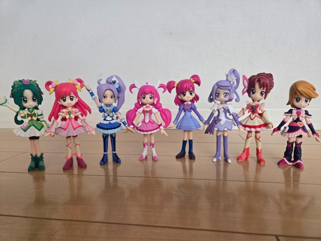 光之美少女 手办 8体套装
