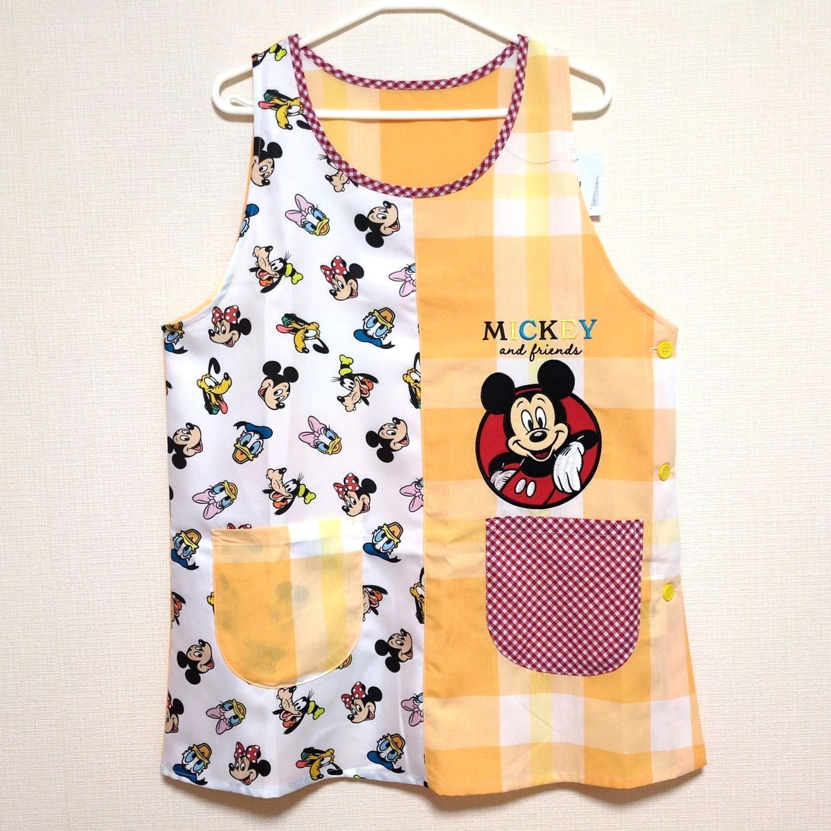 Disney Mickey & Friends Apron M-L Embroidered Check Pattern All-over Design