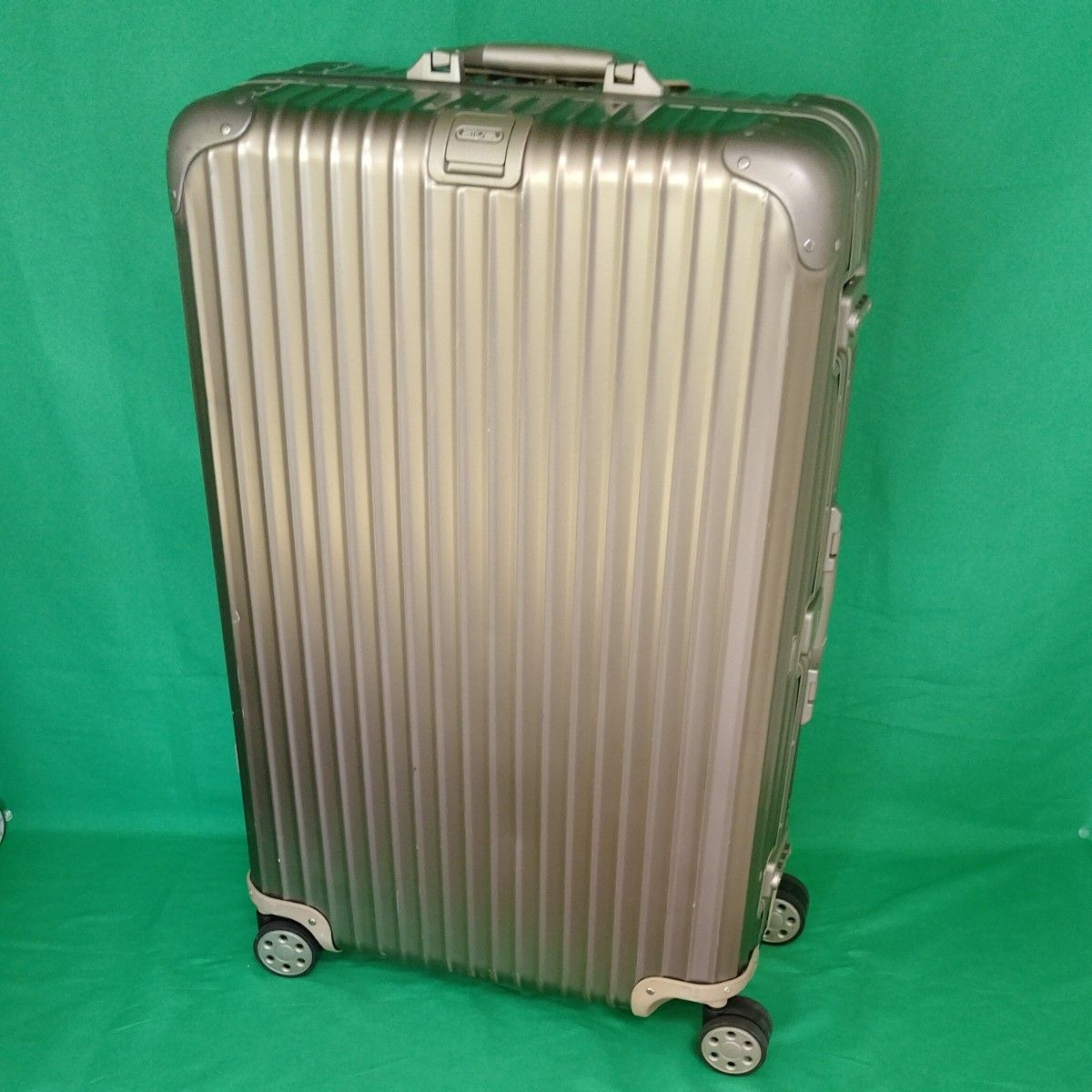 RIMOWA遥控帕兹铝行李箱四轮黄金
