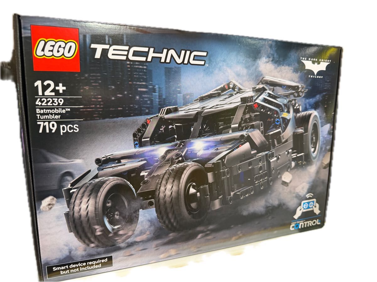 LEGO TECHNIC 42239 Batmobile Tumbler Dark Knight Trilogy