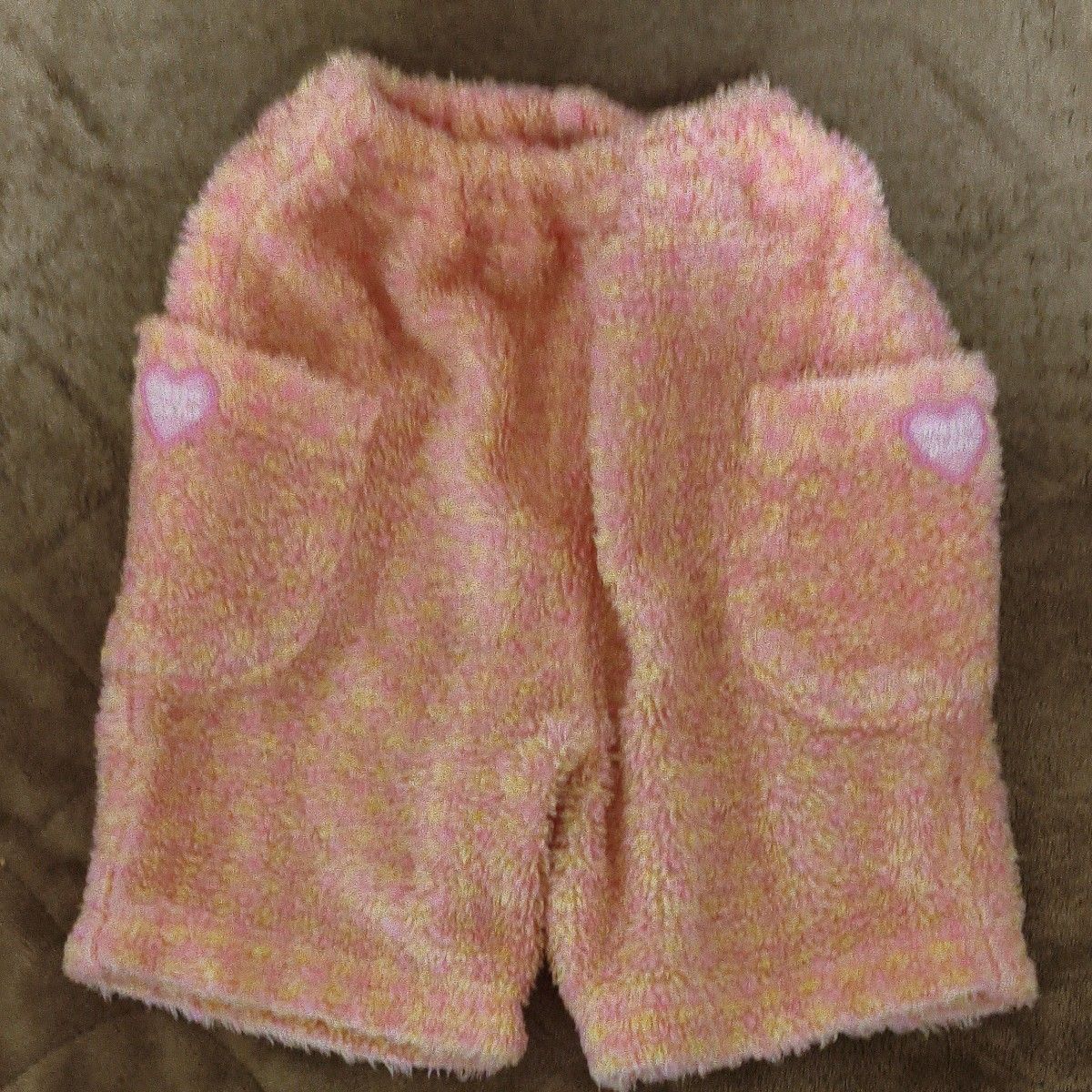 Mecity Piano fluffy pants, pink tones, with heart and logo embroidery, featuring pockets, size 100.