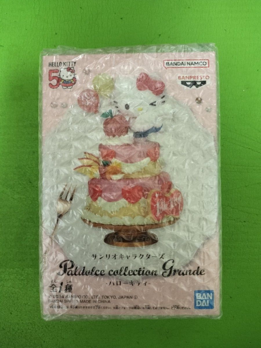 Sanrio Characters Paldolce Collection Grande Hello Kitty 50th Anniversary Figure