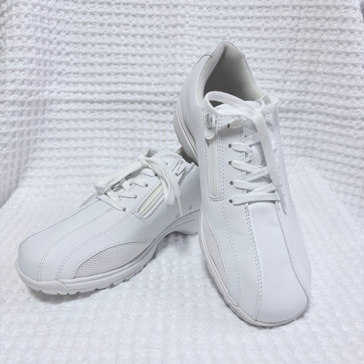 YONEX ナガイレーベン スニーカー ナースシューズ 23.5cm 3.5E