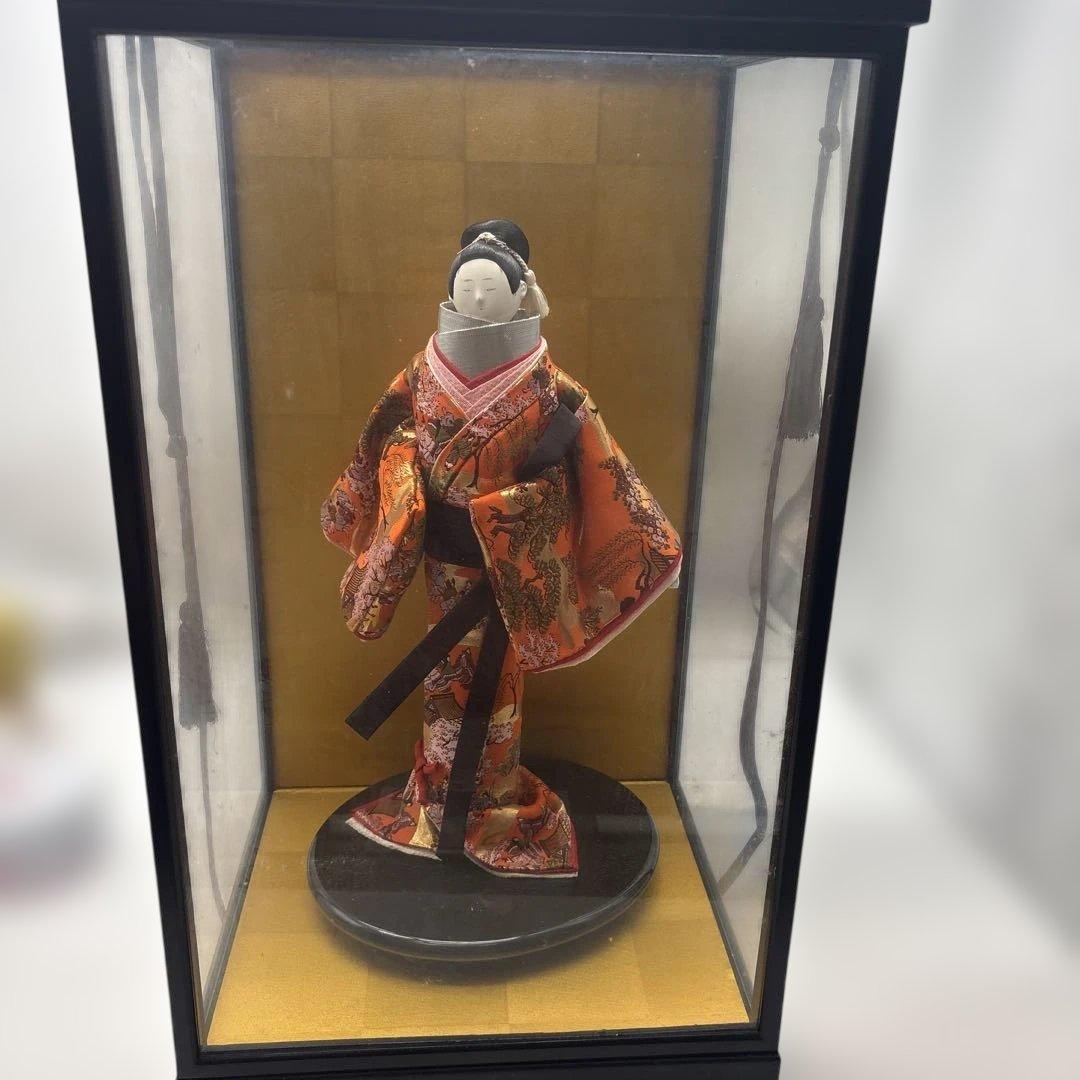 Japanese Doll with Glass Case, Kimono Attire, Traditional Craftsmanship, Showa Retro Style, Interior Decor