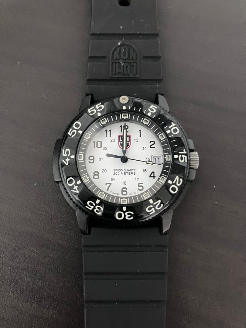 故障品 LUMINOX