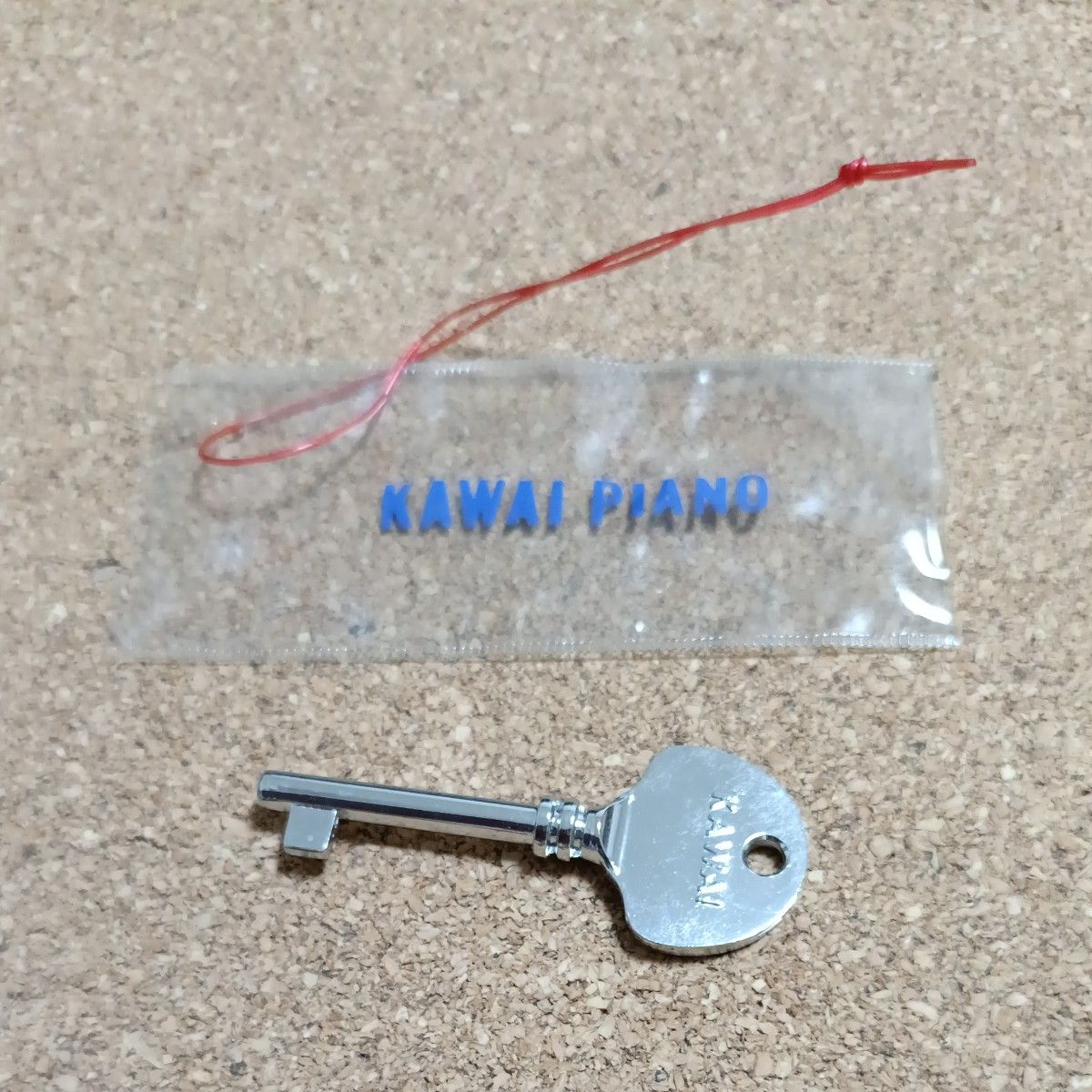 KAWAI　カワイ　河合楽器　アップライトピアノ用　鍵　キー　新品未使用品　状態良　キーケースのおまけ付き