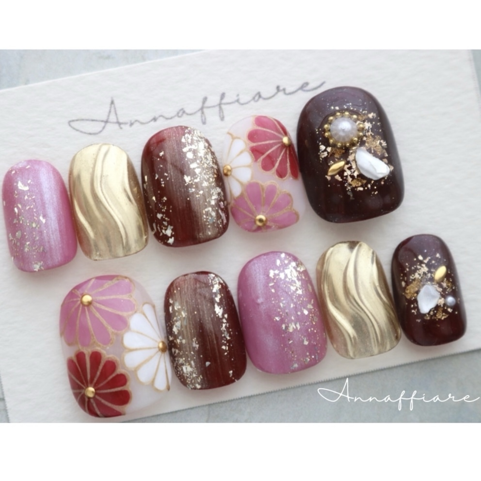 【Limited to one! Regular size, actual product sold / Fast shipping | Bordeaux and pink Japanese-style nail tips / Annaffiare Coming-of-age ceremony, uchikake wedding dress, pre-wedding photoshoot, Japanese-style white kimono, simple graduation ceremony, ceremonial Japanese pattern, chrysanthemum pattern, mirror nail, elegant