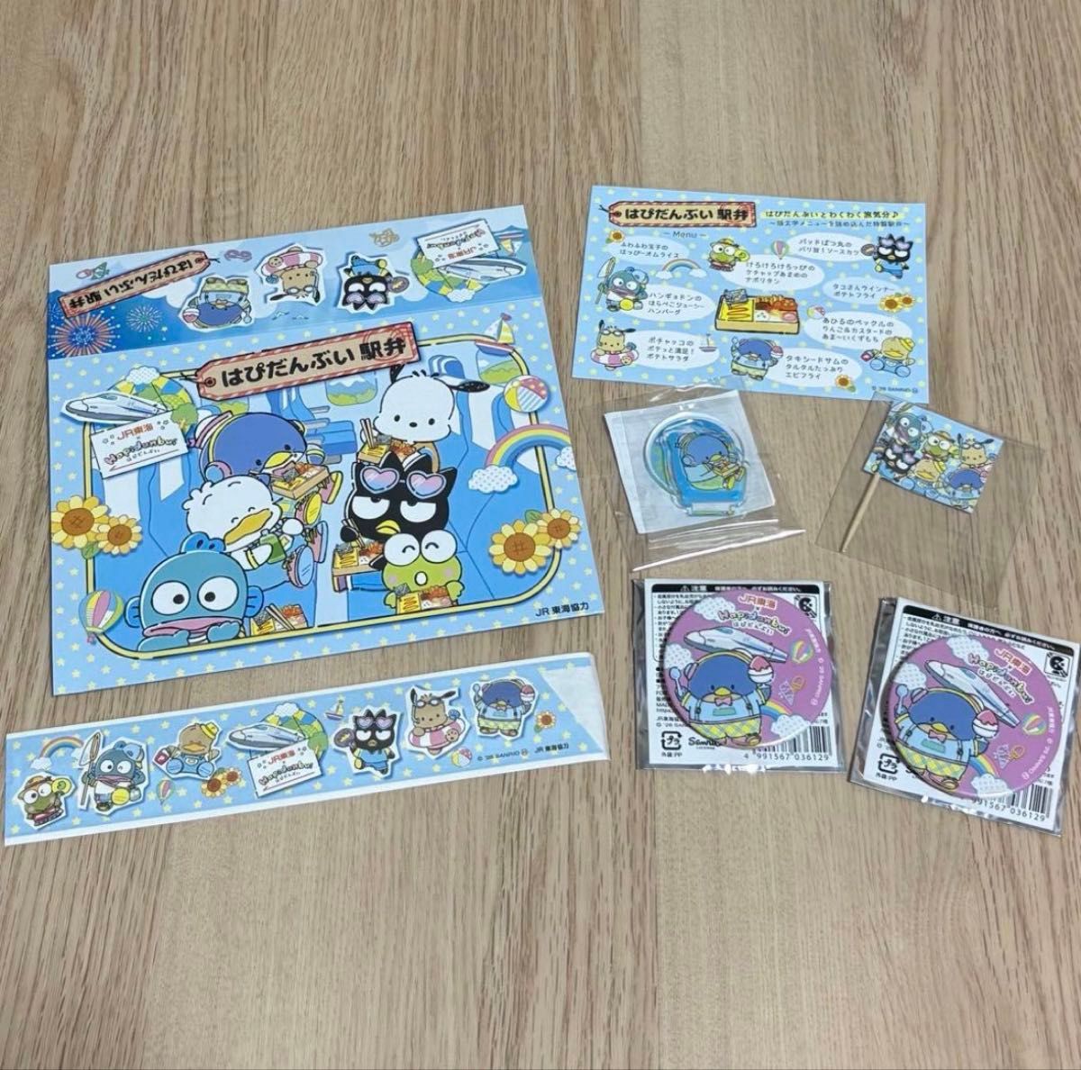 【美品】 はぴだんぶい JR東海 コラボ 駅弁 アクスタ 缶バッチセット タキシードサム
