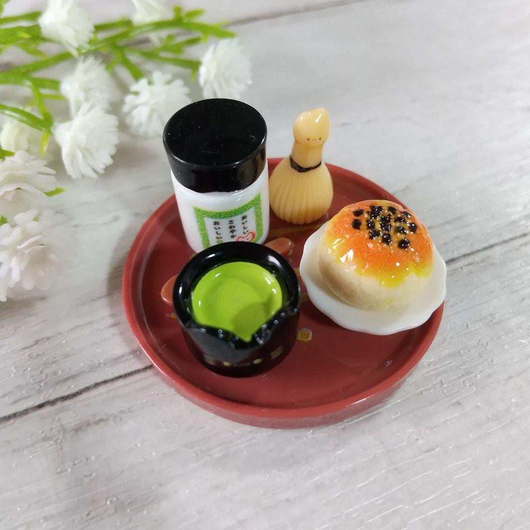 Miniature #2510 Small Tea Ceremony Set with Chestnut Manju and Maple Leaf Pattern, Japanese-Style Tray