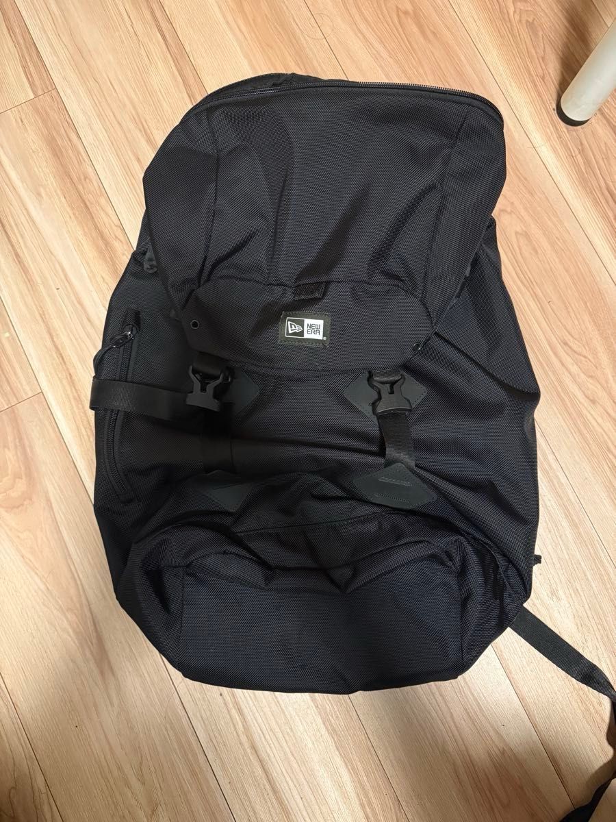 NEW ERA 新时代 双肩背包 黑色