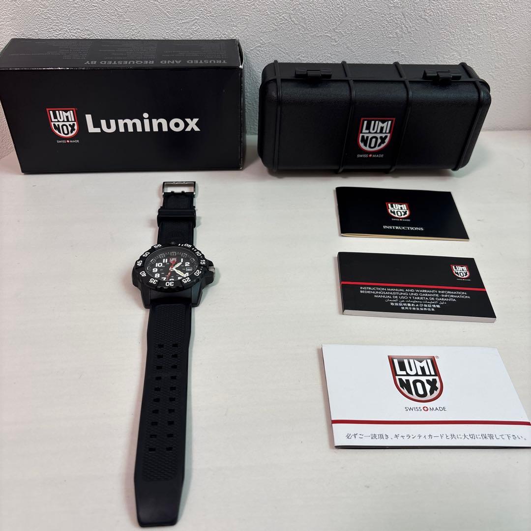 LUMINOX 腕表 黑色 附带原装表壳、外盒及说明书
