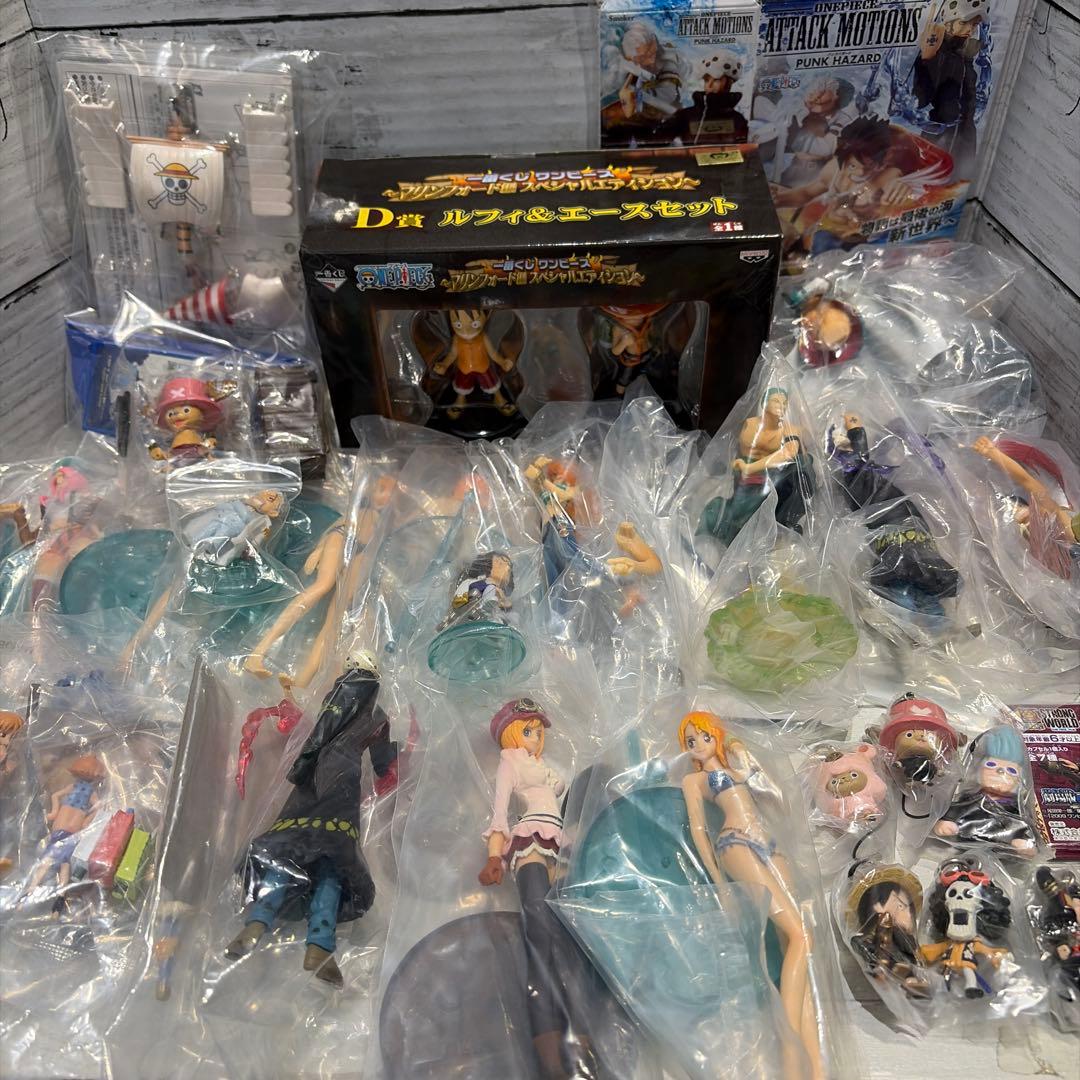 One Piece Figure Nami Bulk Set of 26 Pieces with Some Duplicates
