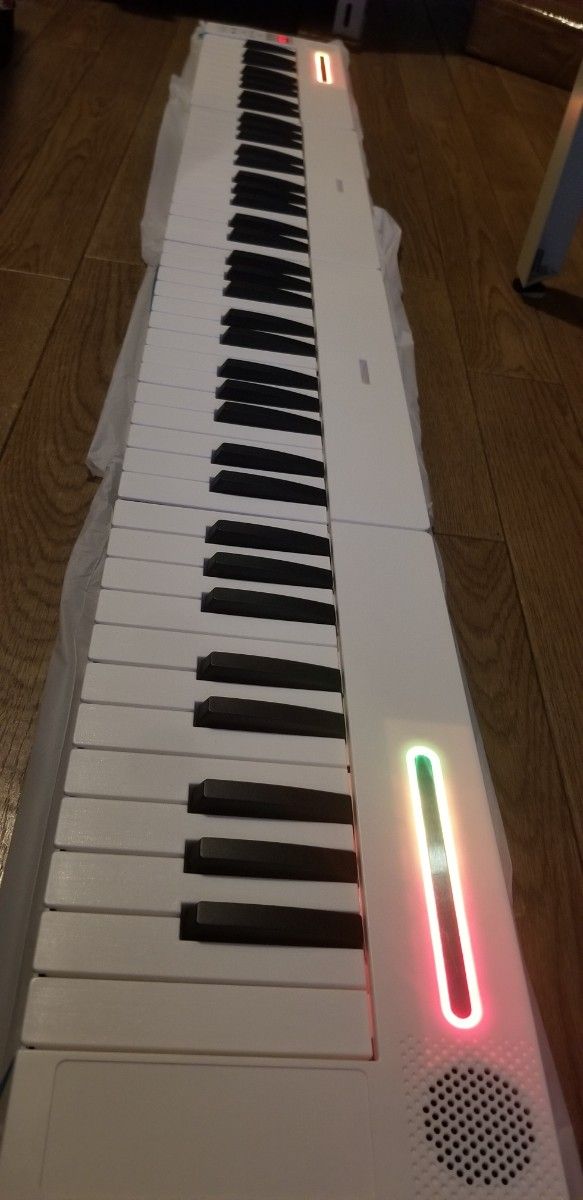 【未使用/充电式】支持MIDI的磁铁拆装式便携式电子钢琴88全尺寸