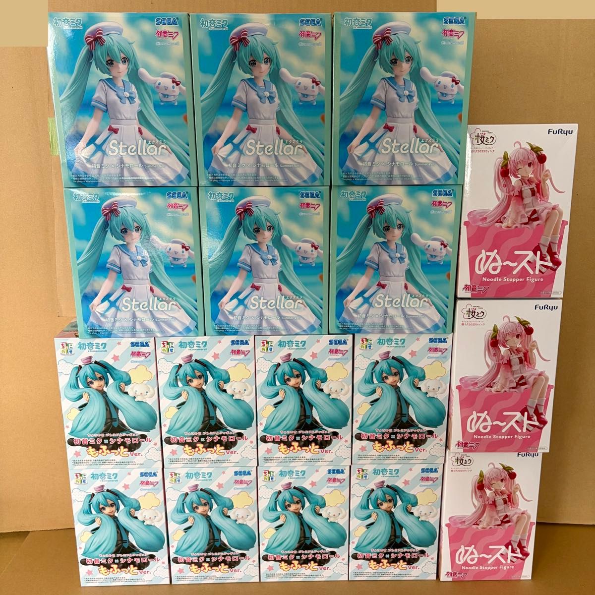 【全新未拆封】初音未来 樱花未来 大耳狗手办 17件套
