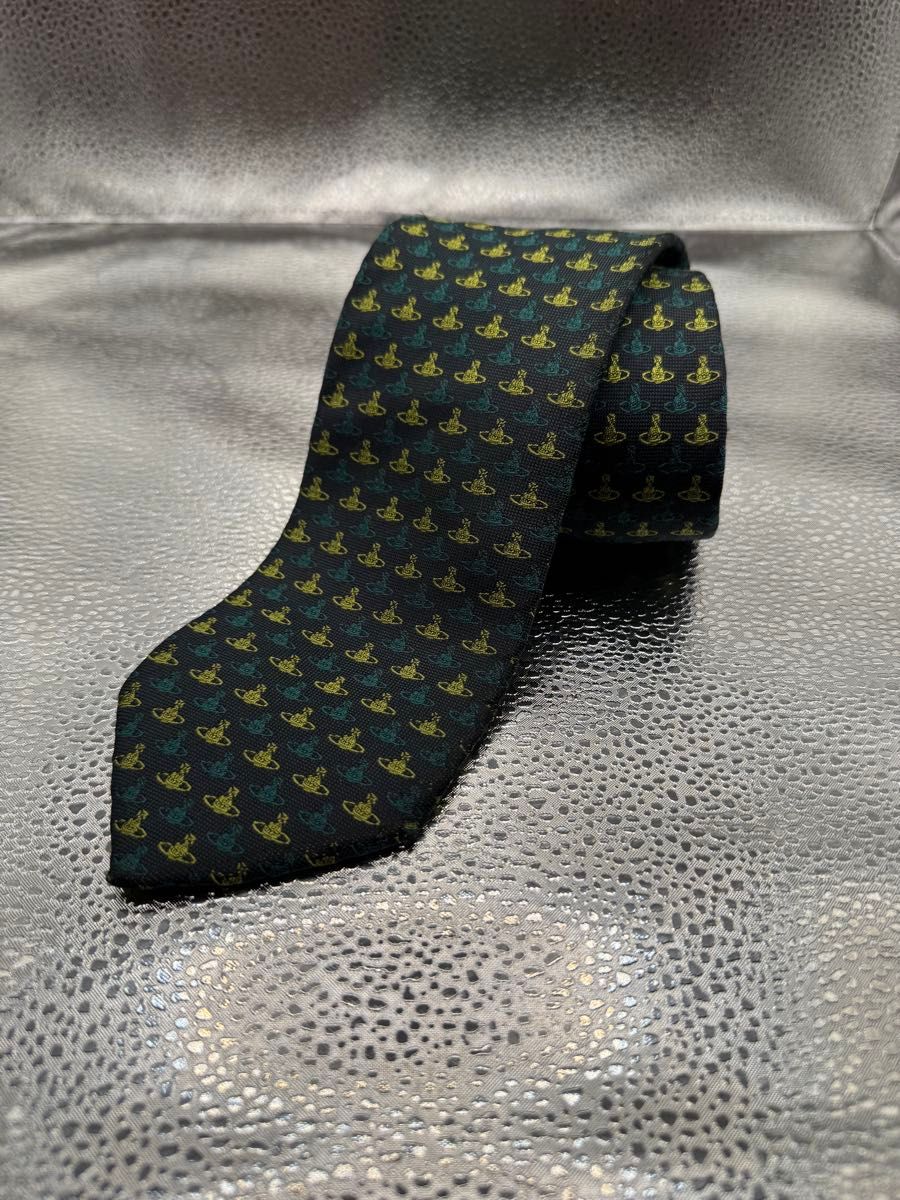 Vivienne Westwood man 领带 土星标志 满印图案 绿色