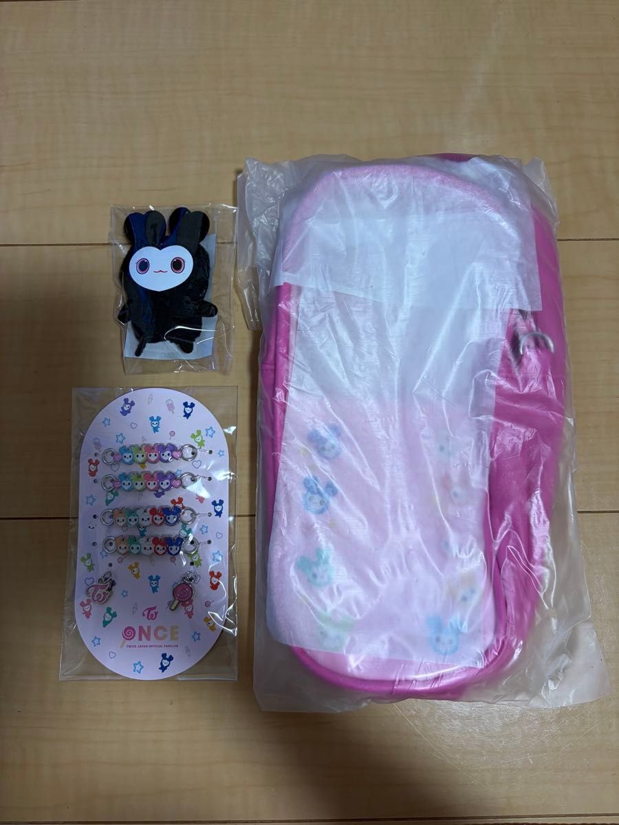 TWICE ONCE JAPAN Penlight Pouch & Charm Set & LOVELY FINGER PUPPET