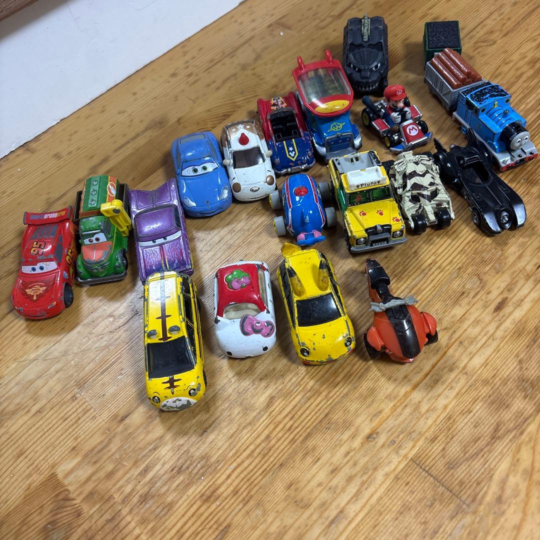 Tomica Cars Disney Godzilla Character Set Kitty Pokémon