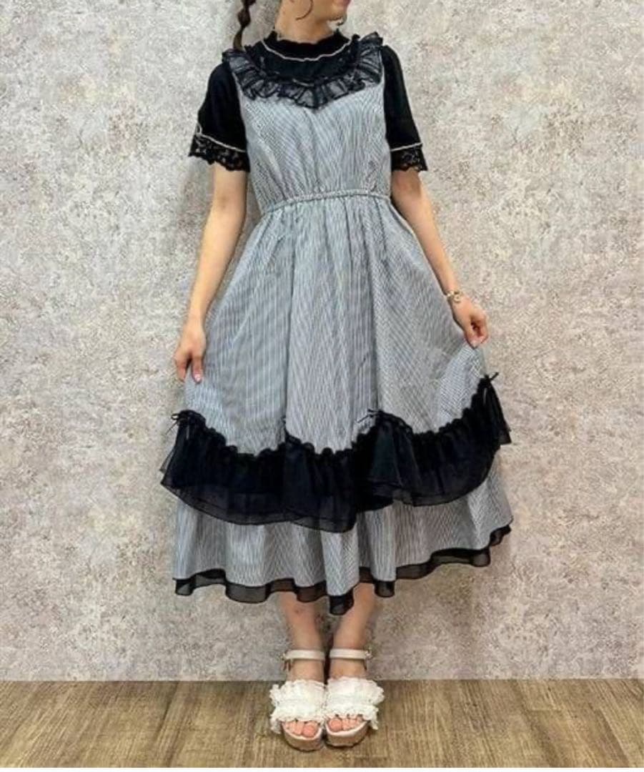 axes femme 艾克西斯法姆 玫瑰丝带格纹连衣裙 全新