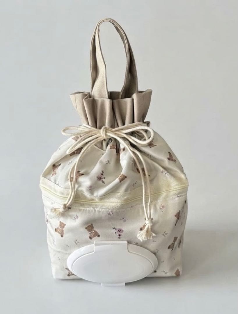 Last one left! Drawstring bag with built-in wet wipes
