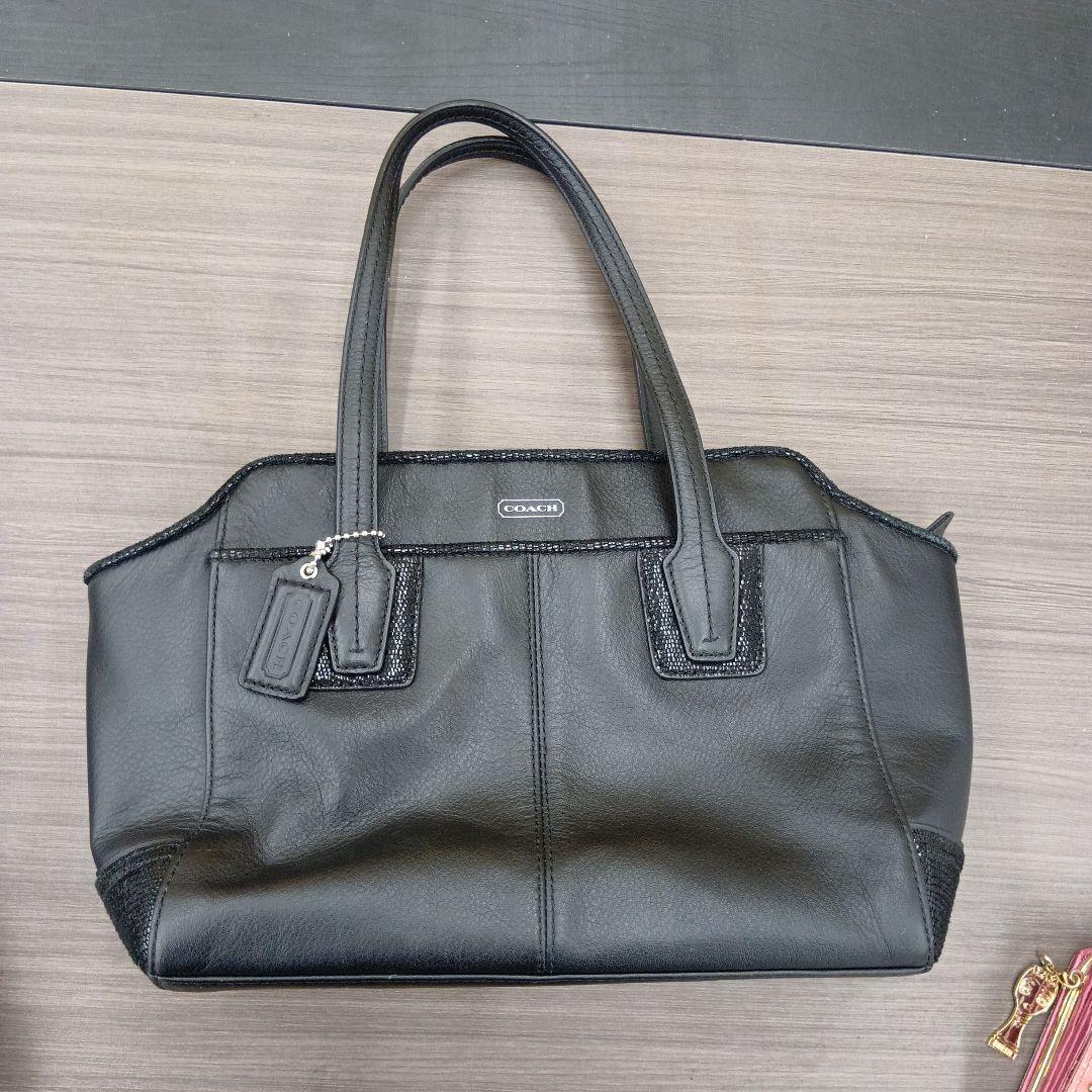 COACH 黑色手提包