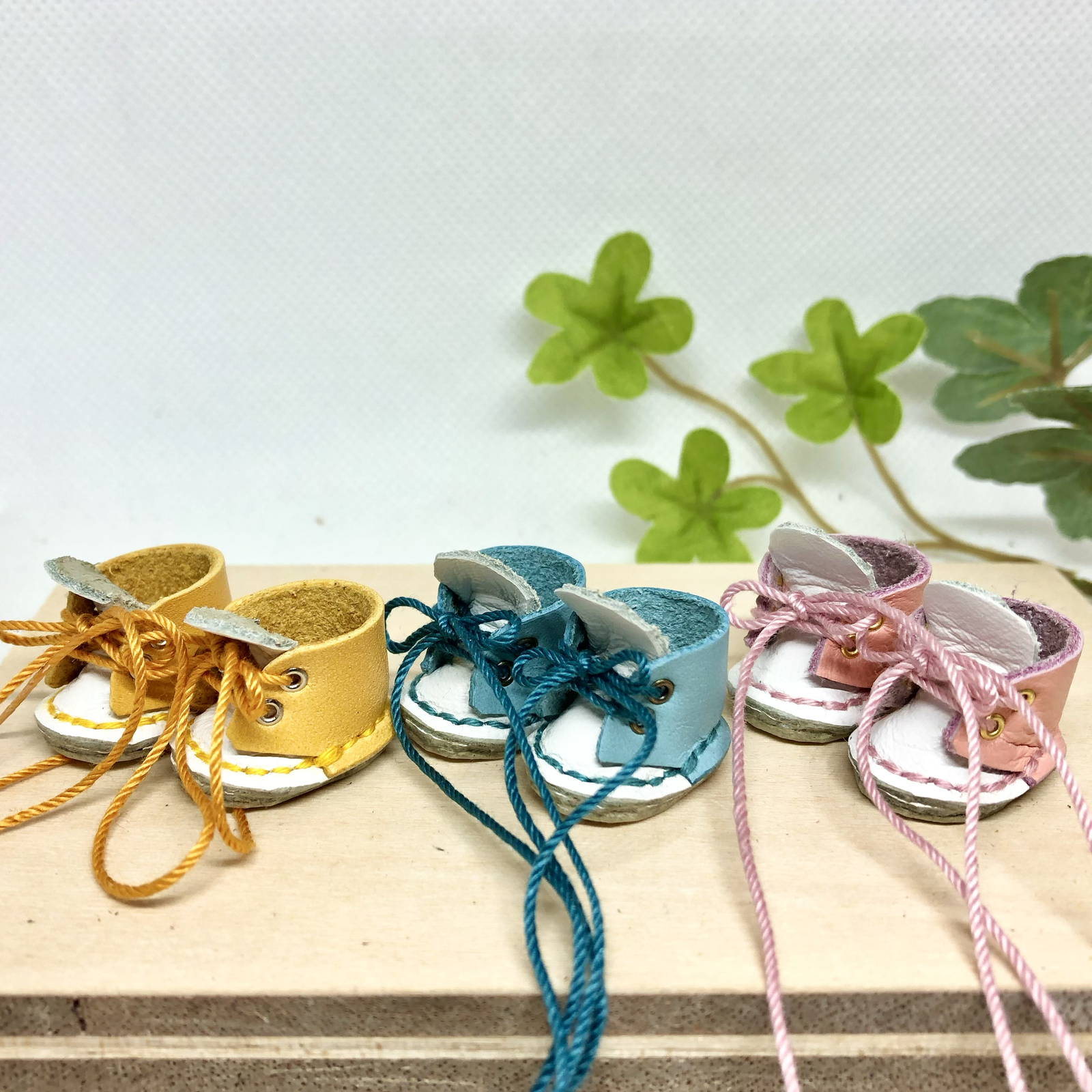 皮革工艺 圆头靴 一双 迷你靴。