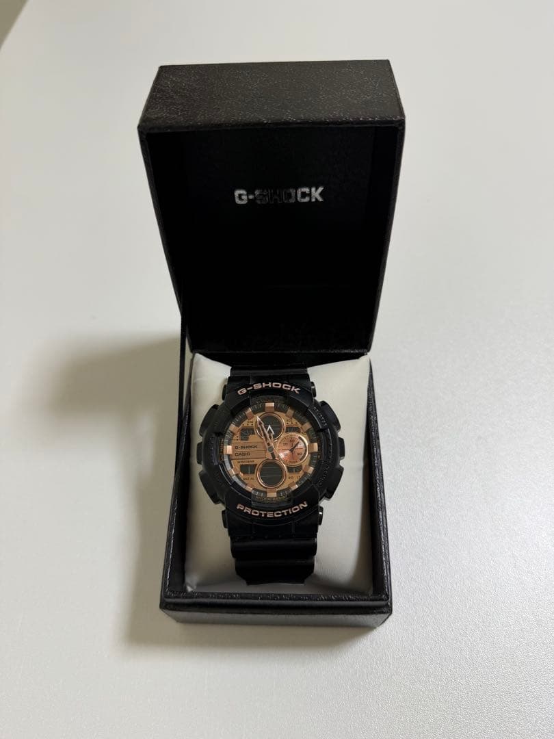 CASIO G-SHOCK 黑色×玫瑰金 手表