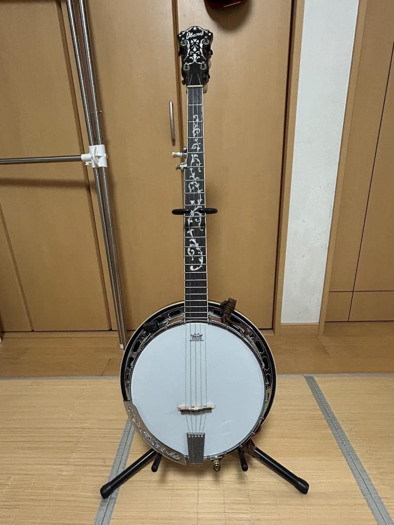 Ibanez班卓琴B200