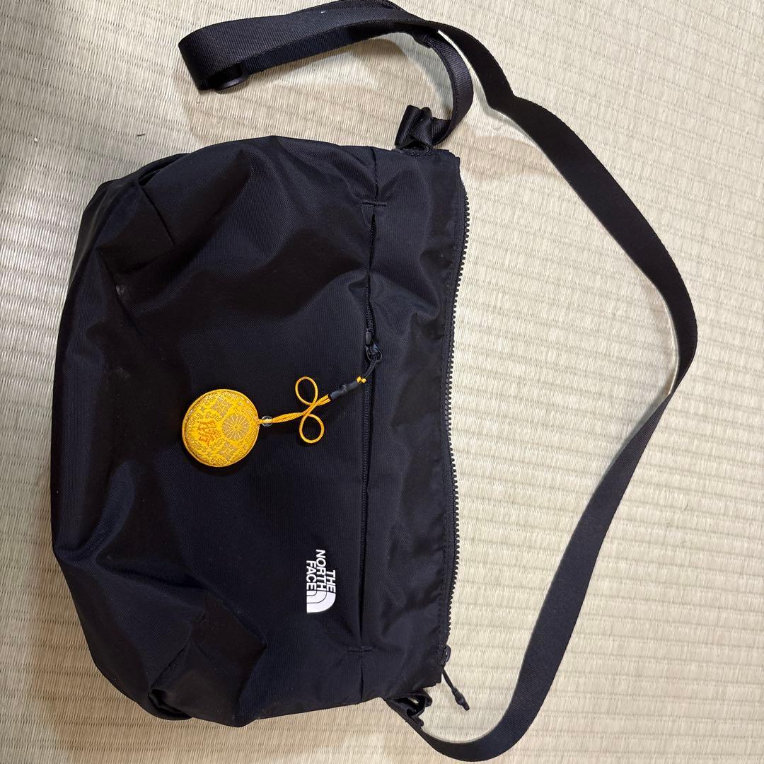 THE NORTH FACE 单肩包 黑色 附幸运符