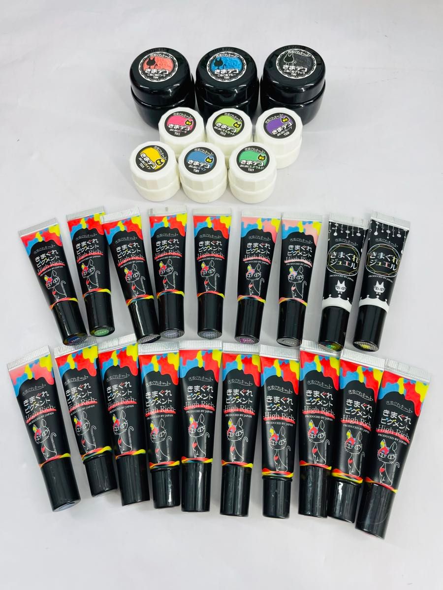[New, Unused] Whimsical Gel Nail Set – 28-piece Gel Nail Collection A20260113