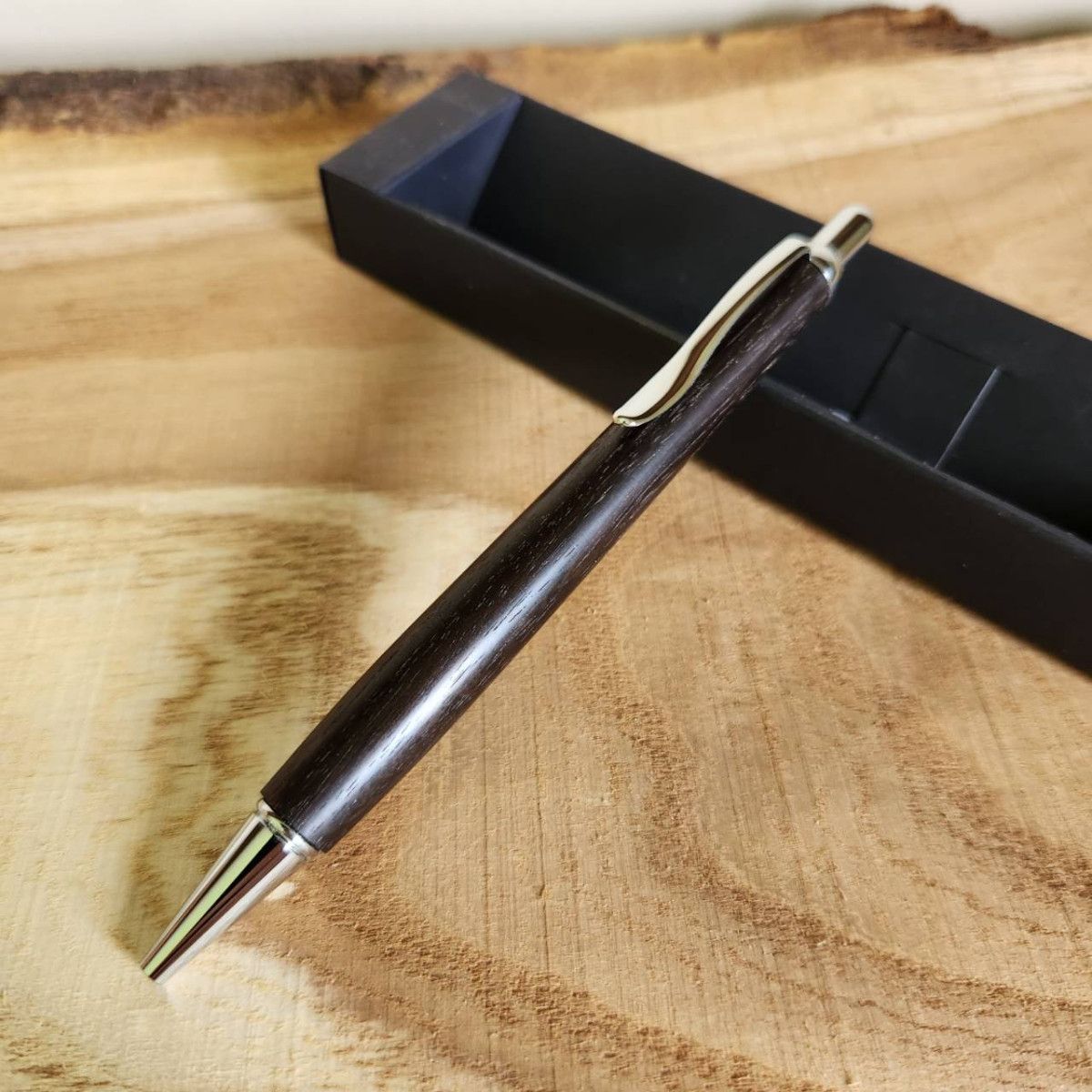 [8h1]本紫檀の木軸ペン(ワンピース） ハンドメイド 手作り品 ボールペン Woodworks
