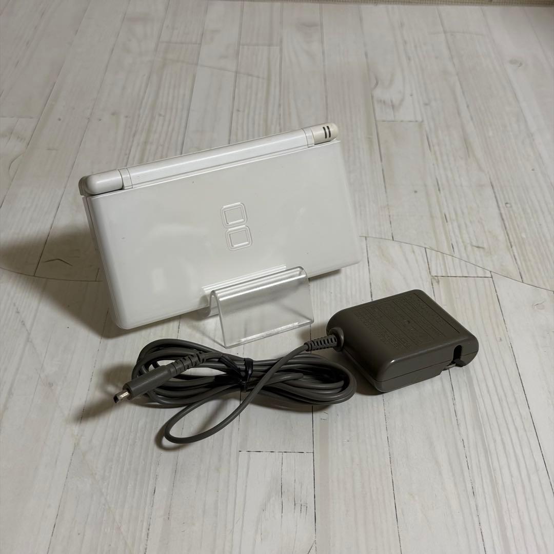 M3737 Nintendo DS Lite游戏机白色系