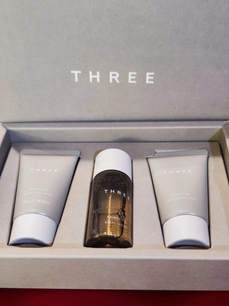 【新品 · 未使用】THREE平衡系统皮肤护理第一套