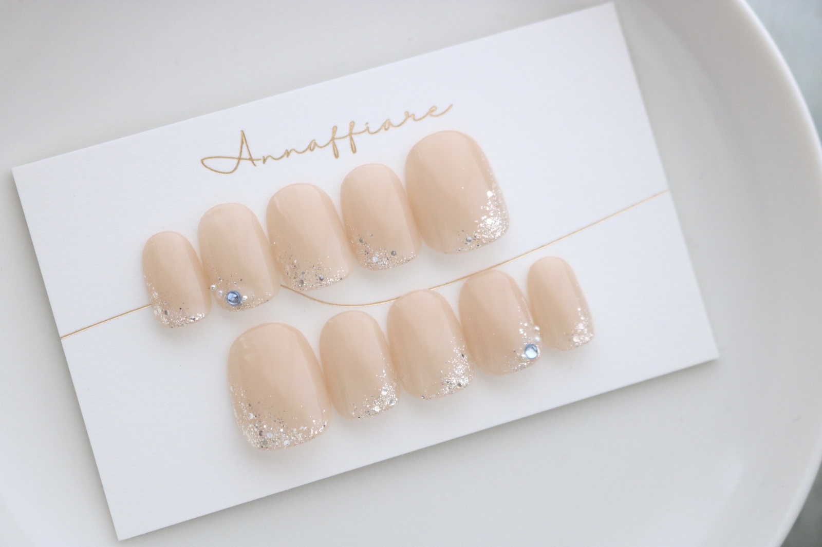 【Limited to 1 piece! Regular size, actual item for sale / Ready to ship】Elegant nude beige glitter nail tips (Something Blue) Annaffiare Wedding Ceremony Kindergarten Graduation School Entrance Ceremony Wedding Traditional and Western Clothing Neat Office