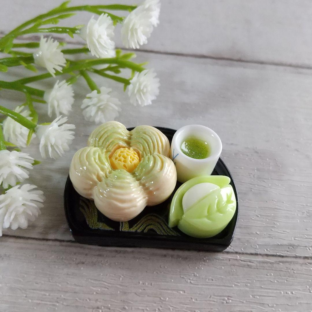 Miniature #2500 Floral Wagashi Cherry Blossom Pattern Japanese-style Tray Yumomi