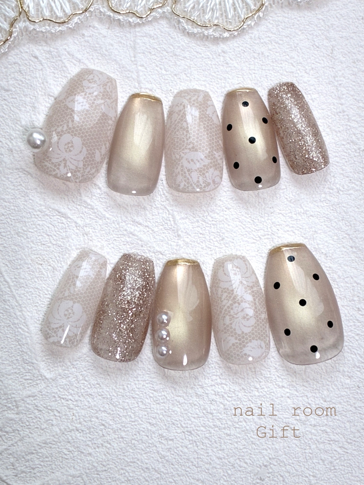💐 Lace and Dot Nail / Lace Nail Dot Nail Nail Tip Magnet Wedding Nail Bridal Nail Adult Elegant