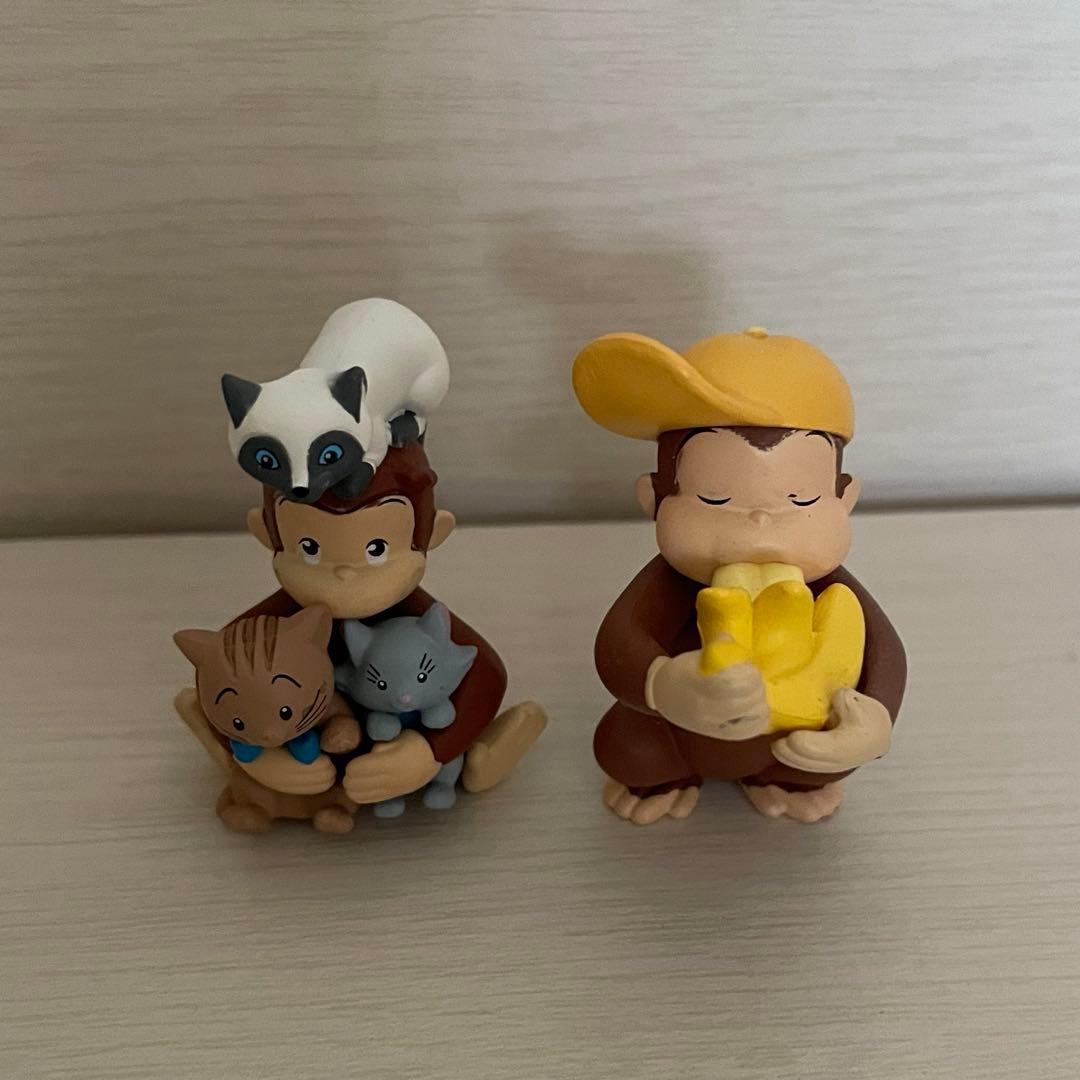 Curious George Capsule Toy Figures (2 pieces)