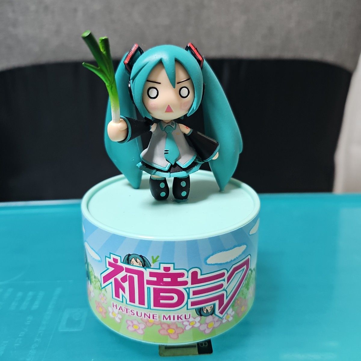 初音未来八音盒手办有中音未来