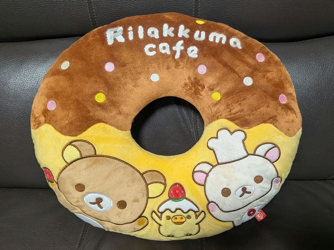 轻松熊 咖啡馆 甜甜圈造型抱枕