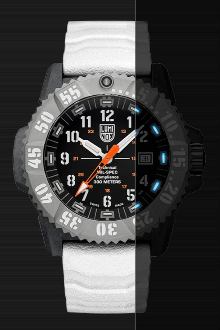 Luminox 军用规格 3350 系列 腕表